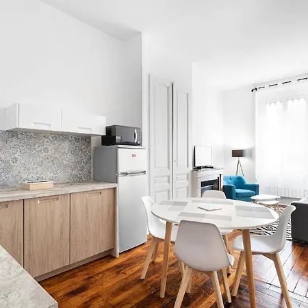 Appartement 2 Pieces Jean Mace Et Stationnement Lyon Extérieur photo
